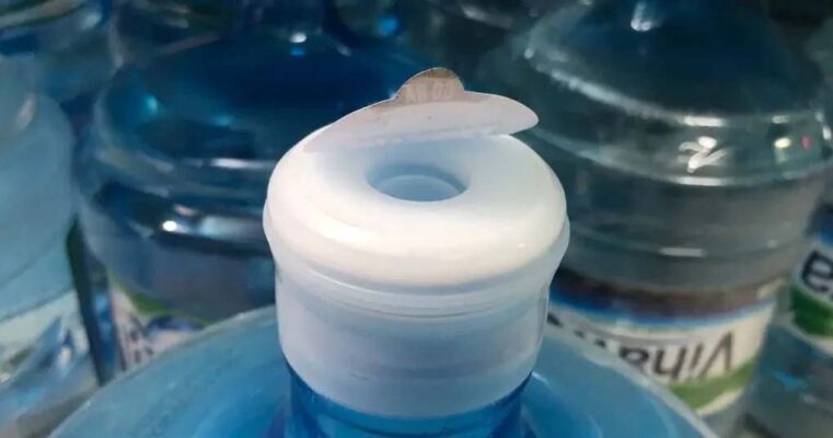 Nhãn mác lavie giả